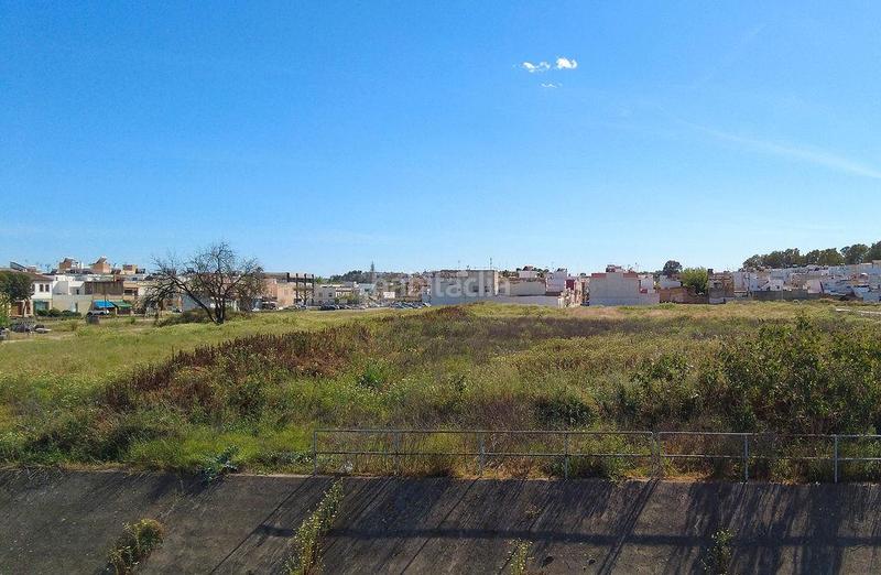 Foto 0a6cede9-2c7c-4b83-9c46-a500dad74347. Terreno residencial terreno en venta en Coria del Río