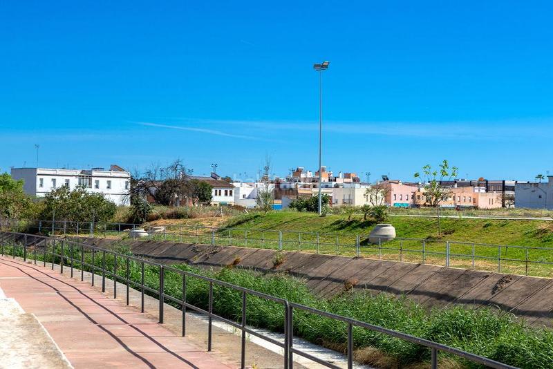 Foto 54ac7229-fe0d-40ad-a5aa-32e1dbf511b2. Terreno residencial terreno en venta en Coria del Río