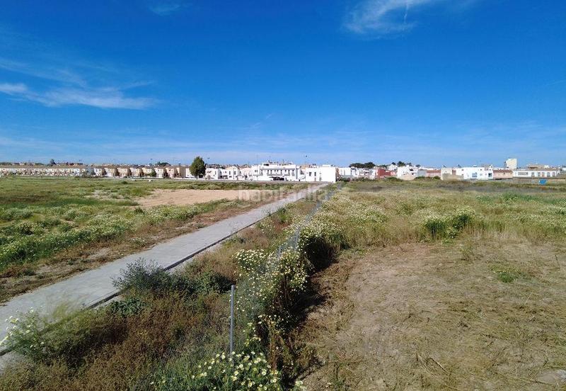 Foto d11d8472-bbc9-4096-9b59-e309fbe7491d. Terreno residencial terreno en venta en Coria del Río