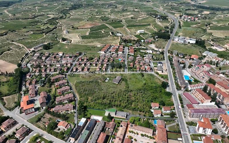 Foto d89a0483-6b35-49d8-b2f5-150b6a5e16c1. Terreno residencial terreno en venta en Labastida