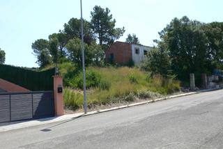Terreny residencial a Alber 98. Terreno en venta