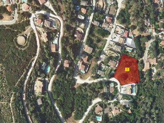 Terreny residencial a Augusta 104. Terreno en venta