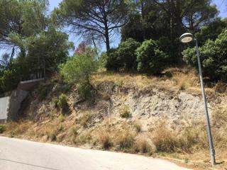 Terreny residencial a Les ginesteres parc. 335b. Terreno en venta