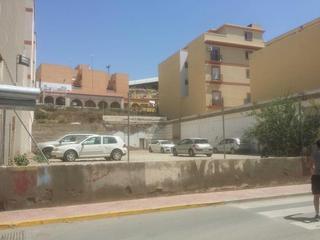 Terreny residencial a Alvarez de sotomayor 47. Terreno en venta