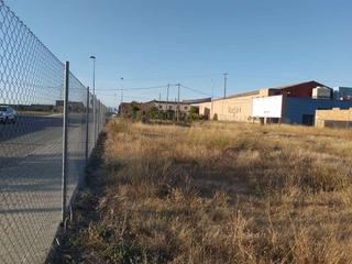 Terreny residencial a Calle ronda oest 006. Terreno en venta