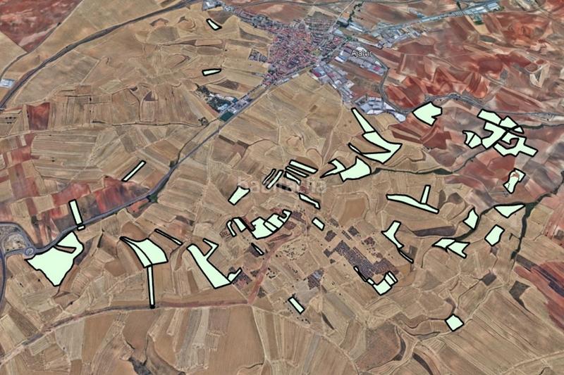 Foto b5c7e590-5a05-46e0-a51b-c7e5a997e003. Finca rústica terreno en venta en Ajalvir