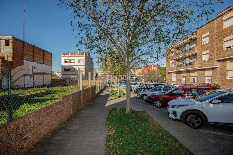 Foto eb868359-0fc7-4bf8-9732-f8f10669ab28. Terreno residencial en muga 1-3 terreno en venta en Figueres