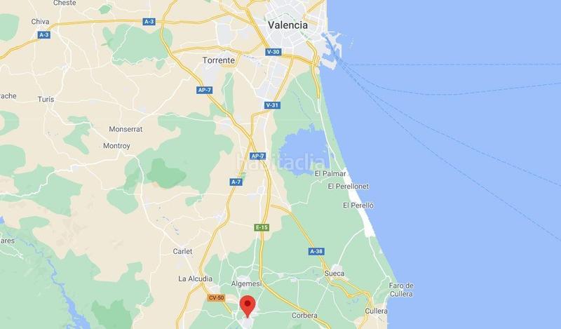 Foto c7825e24-79e1-4e67-8096-adbb6dc8ac72. Terrain résidentiel dans doctor ferran 147 dans Albuixarres Alzira