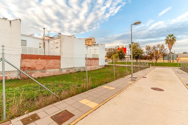 Foto c84b5c27-60e5-4c8c-8c2c-6adce357f314. Terreny residencial a Carpio (El)