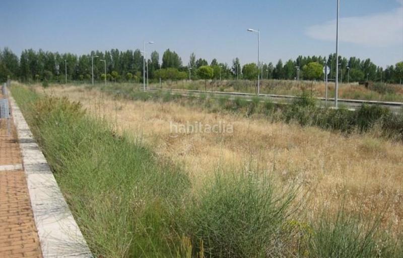 Foto cf2860ad-a675-402c-be5e-86d1e3fd437b. Terreno residencial en los aluches 23 terreno en venta en León