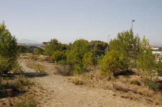 Terrain rsidentiel en Merce rodoreda 2. Terreno en venta