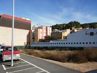 Terreny residencial a Barcelona 30. Terreno en venta