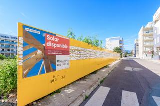 Terreny residencial a Torremolinos 22-24. Terreno en venta