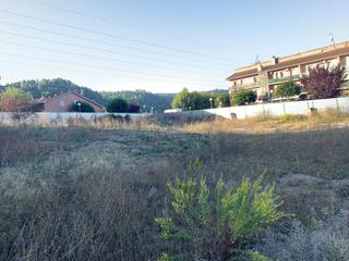 Terreny residencial a Cl pau claris 35. Terreno en venta