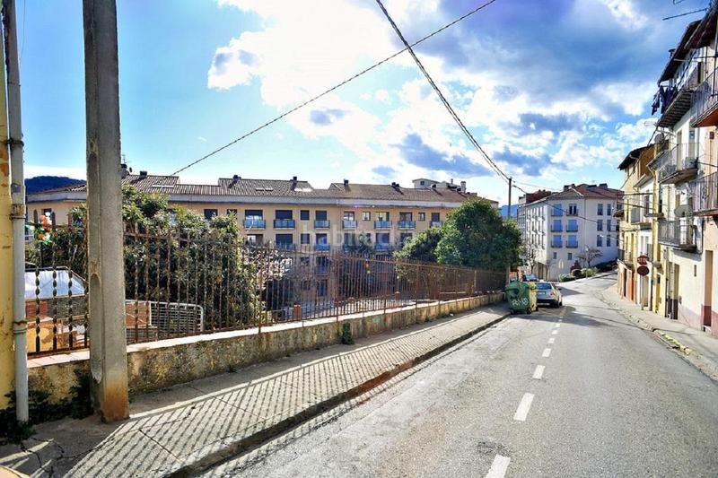 Foto a974b511-3e2d-4cfd-ab3c-db6c4ce360e5. Residential plot in rei jaume ii 5 in Olot