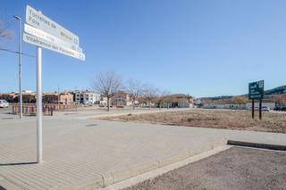 Terreny residencial a Joan maragall 2-4-6. Terreno en venta