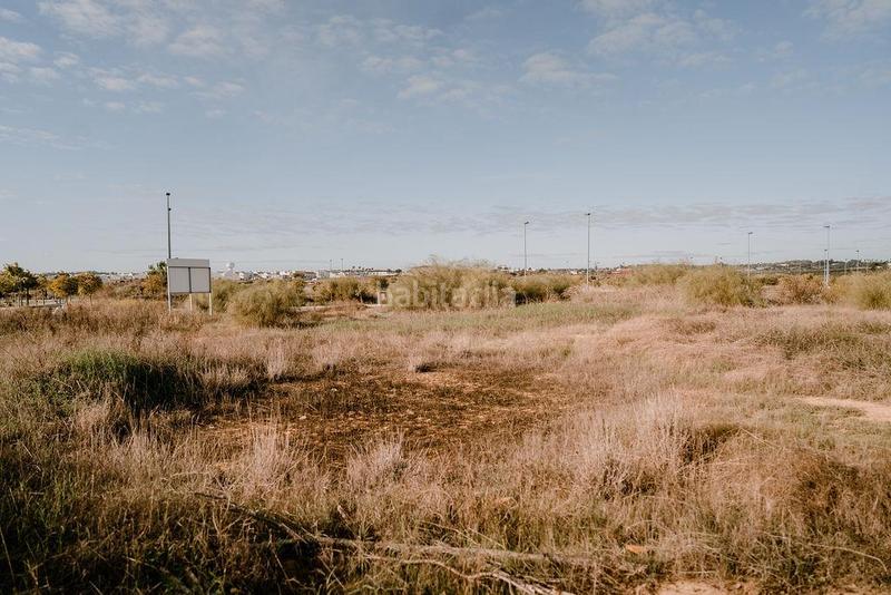 Foto b4faa094-b4cb-4633-9b29-74a051611825. Wohngrundstück in valdepegas norte vpo s/n in Lepe