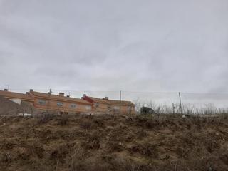 Terreny residencial a Noves 1. Terreno en venta
