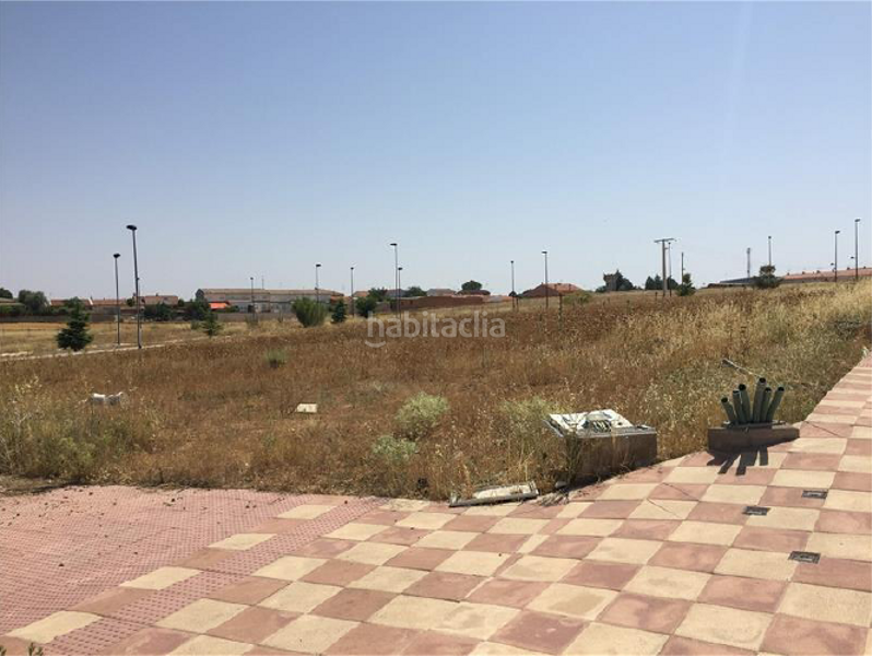 Foto bace35f0-9eea-4e76-b5d4-10e2cd248335. Terreny residencial a Fernancaballero