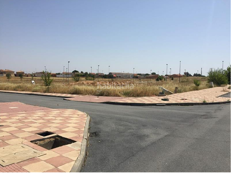 Foto c58719ce-87bc-4ba5-a137-a5afdba91e8a. Terreny residencial a Fernancaballero