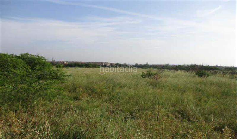 Foto d6e25d74-0dec-4c0f-951e-2023c1ed93ec. Terreno residenziale in Lardero