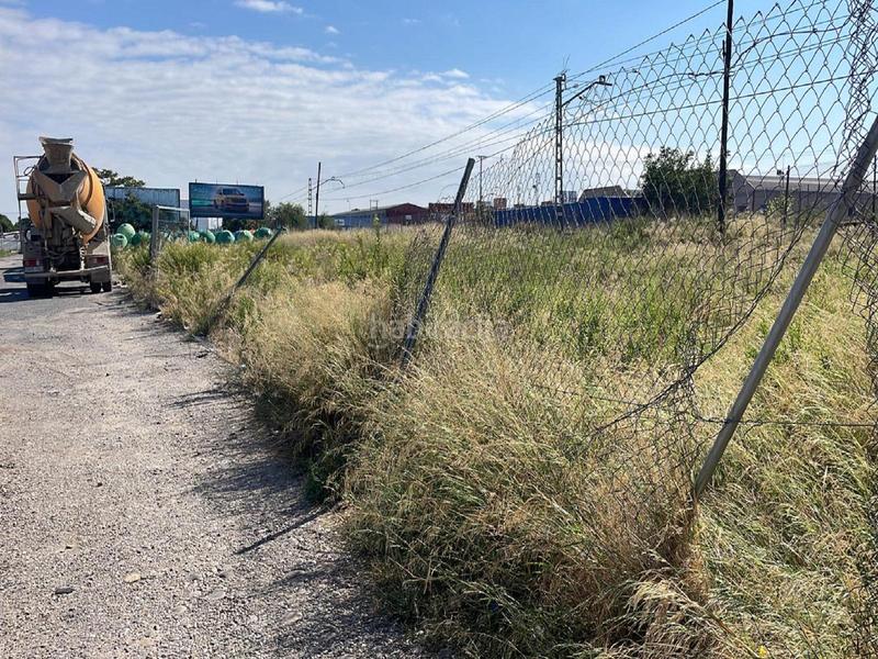 Foto 0ec15e2c-50cb-4d85-8b5a-3c6f858debc9. Terreno residenziale in aragon 6 in La Portalada - Varea Logroño