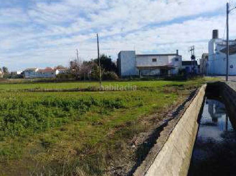 Foto 4f586a0f-1e0a-41e9-b21e-e14aae9f0bb4. Terreny residencial a Deltebre