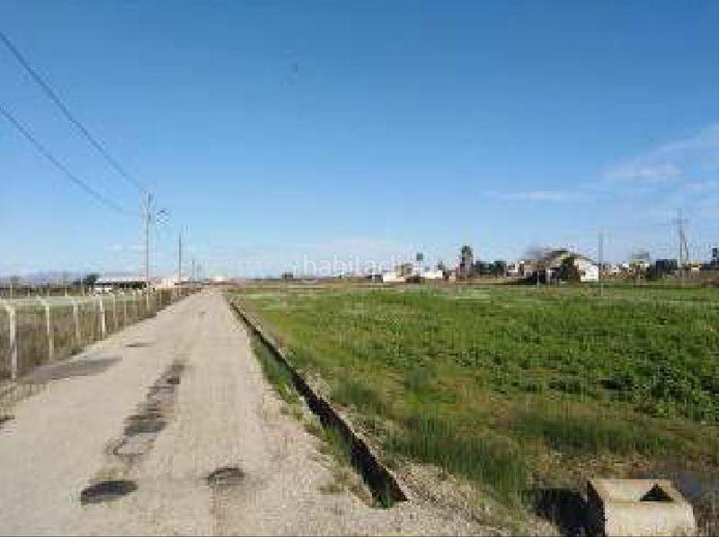 Foto 6cdee8e0-5215-4ced-a62d-f62231cc59e2. Terreny residencial a Deltebre