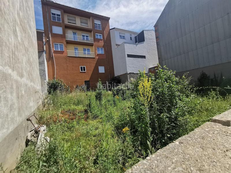 Foto 3b8dfd3d-ae82-4172-ae3c-d7ce3732a87d. Terreny residencial a maestro jose alonso barrio 12a a Bembibre