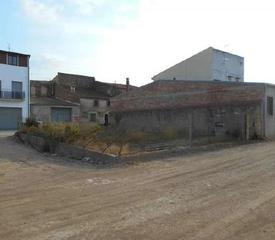 Terreny residencial a Africa 106-108. Terreno en venta