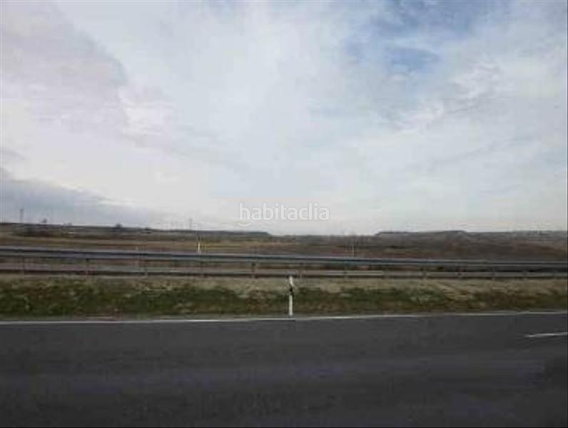 Foto d87802ae-6b55-45ef-8bd0-48f13d5cf77a. Terrain résidentiel dans Simancas