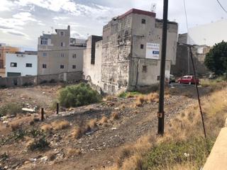Terreny residencial a Del sobradillo 17. Terreno en venta