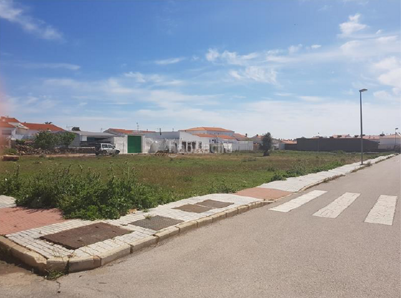 Foto db12ca4f-9a7b-4eee-b19b-da2333533d6a. Residential plot in san pedro 13 in Llerena