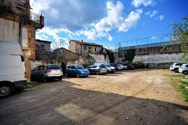 Foto c0c3b09b-e15d-47fd-9c14-7dc5b054bb34. Terreno residencial en sant miquel 11 terreno en venta en Olot