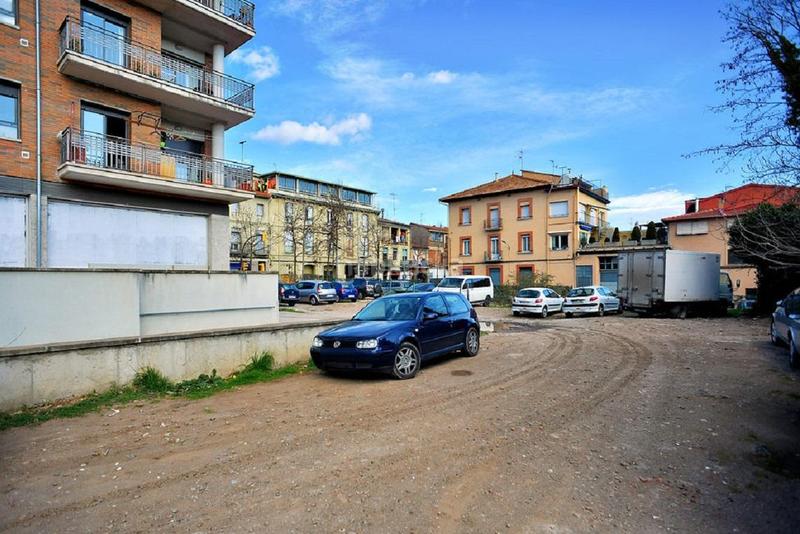 Foto d1e5b291-cf46-45d8-aa5b-d81c237cb9db. Terreno residencial en sant miquel 11 terreno en venta en Olot