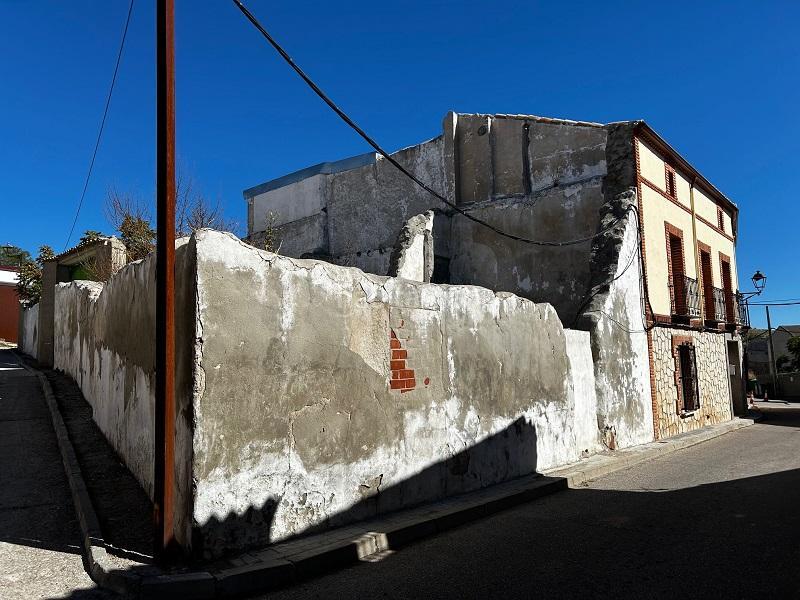 Foto 40f1da40-cbe4-4955-a87f-92d832c23a95. Terrain résidentiel dans calle soledad 23 dans Yebra