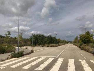 Terreny residencial a Miquel marti i pol 27-29. Terreno en venta