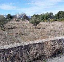 Terrain résidentiel à Del cuqüello 7. Terreno en venta