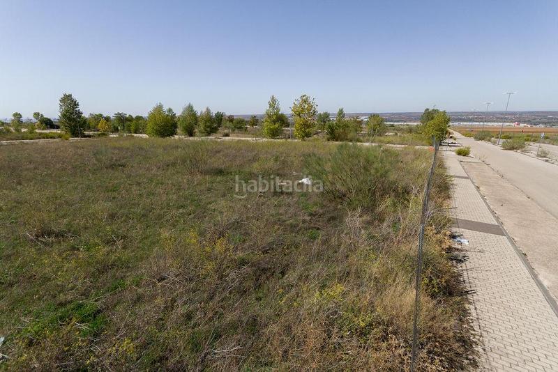 Foto 75296b1b-3e62-4ed8-beab-04deb1a6d6f2. Terreny residencial a sector 5 a 14 - manzanas 13 13 a Chiloeches