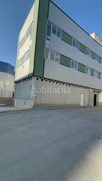 Foto e403dc26-9856-4d69-a1aa-6b4495a9e0b7. Local comercial a Alcantarilla