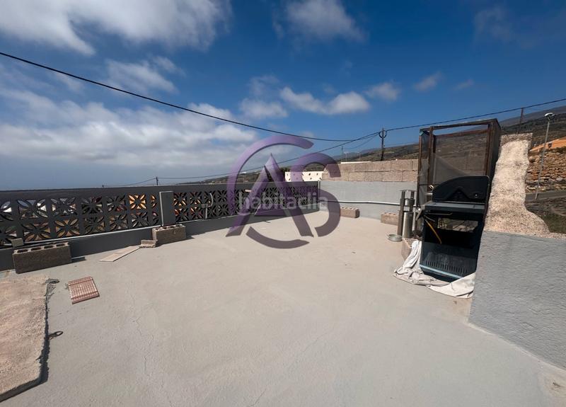 Foto 461048dd-20fe-4cf3-b2b6-9f398821b4fd. Casa adosada amplia casa familiar y jardín en el escobonal de dos plantas con patio en Güímar
