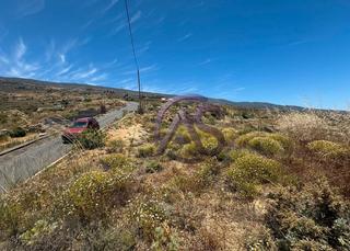 Finca rústica a Fasnia. Terreno rústico de 1.625 m² en lo alto de fasnia con grandes vis