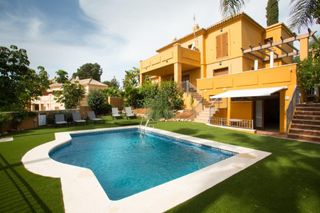 Chalet in Lomas de Marbella Club - Puente Romano. Obra nueva. Nuove construzione