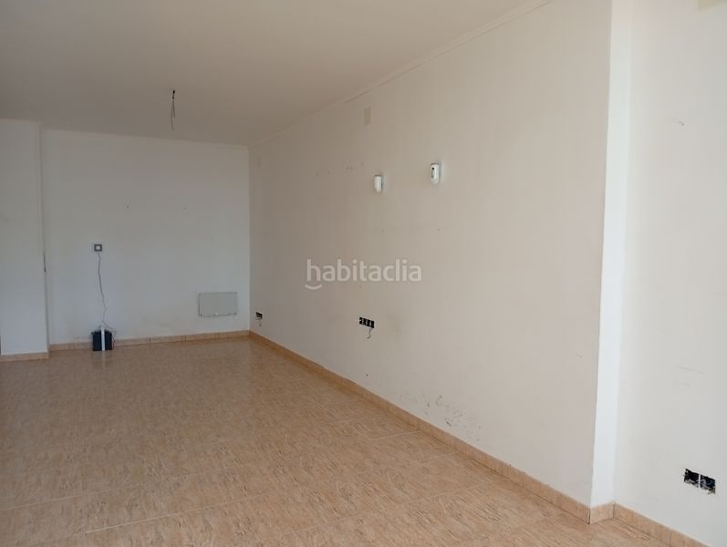 Foto ce0e4d2d-dee2-4d09-8df2-8d319fa3dab7. Pis a Passeig Marítim Miami Platja