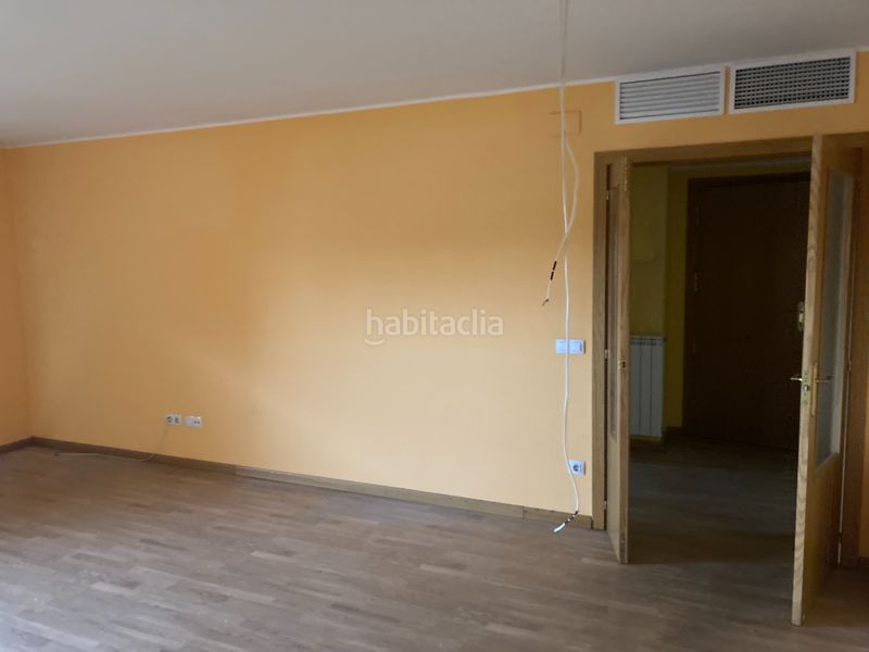 Foto 7732ebbf-7faa-4e85-bfcf-726b8bd3292b. Pis amb calefacció a Vila-seca poble Vila-seca