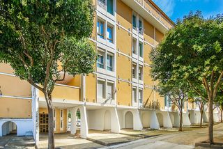 Flat  Carrer centcelles. Constanti - vpo