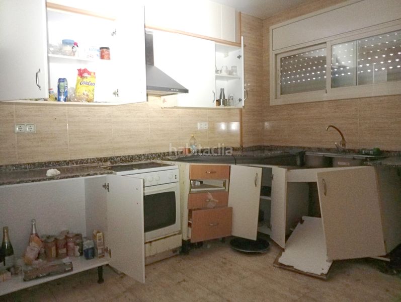 Foto 606fa30b-5f08-45d7-af06-9f999e68d3f4. Pis amb aparcament a Llevant Reus