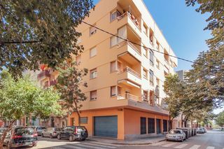 Appartement  Carrer de vila-seca. Piso en reus