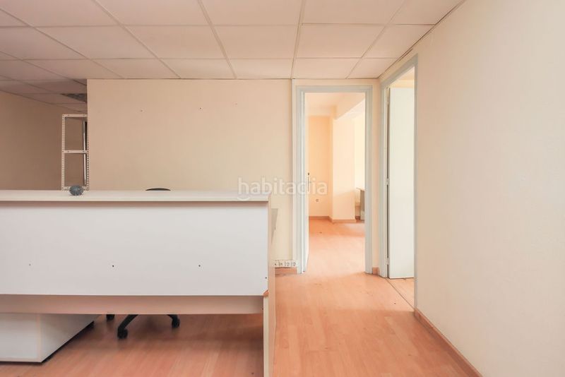 Foto 03b07b70-f039-44fa-b3f7-542e99324876. Oficina a Ponent Reus