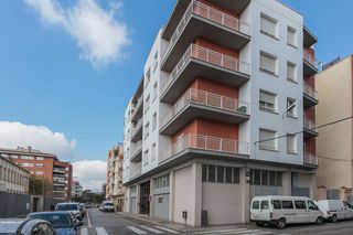 Bureau  Carrer del doctor ferran. Entresuelo en reus